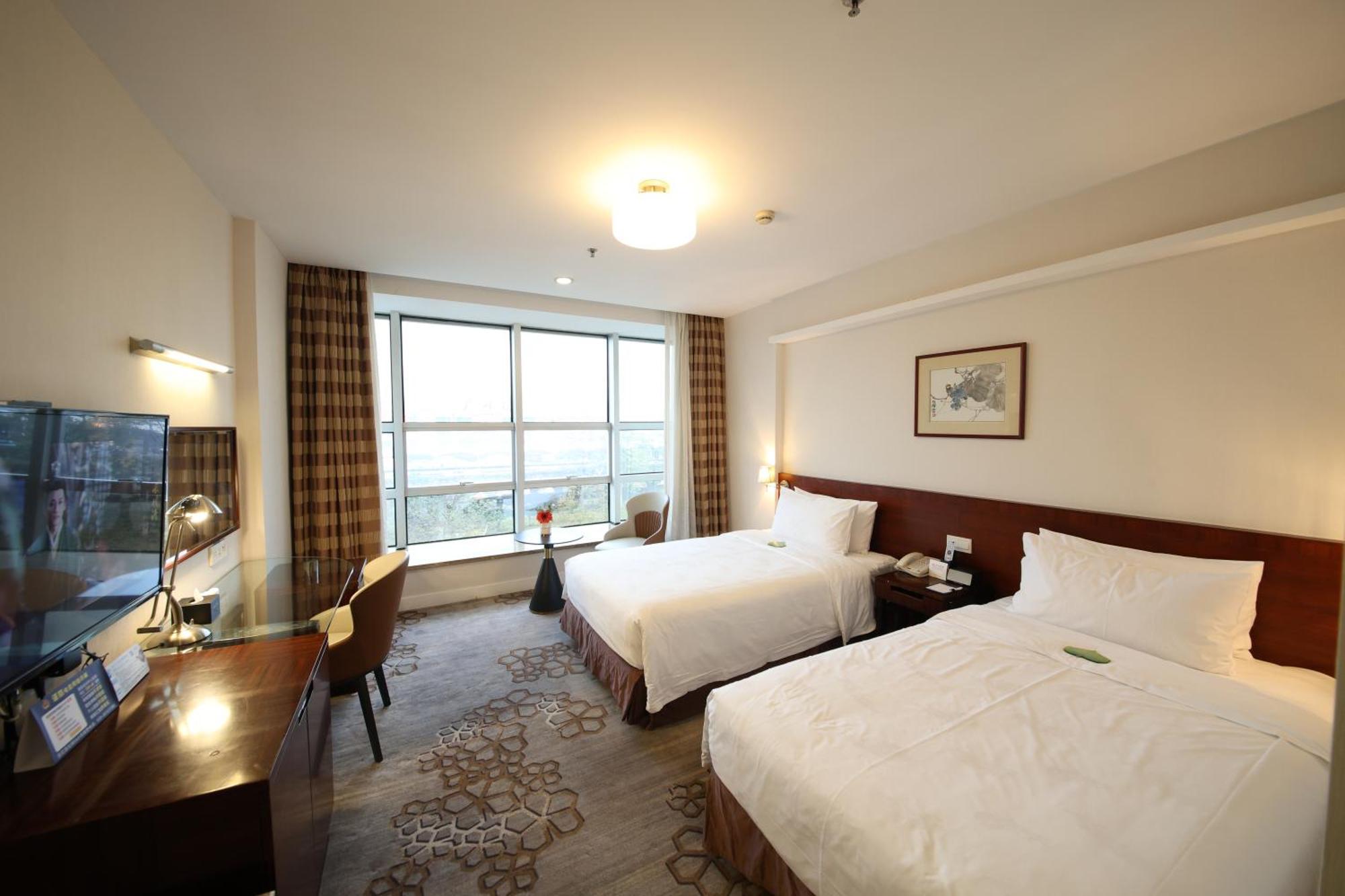 Liuhua Hotel Canton Esterno foto